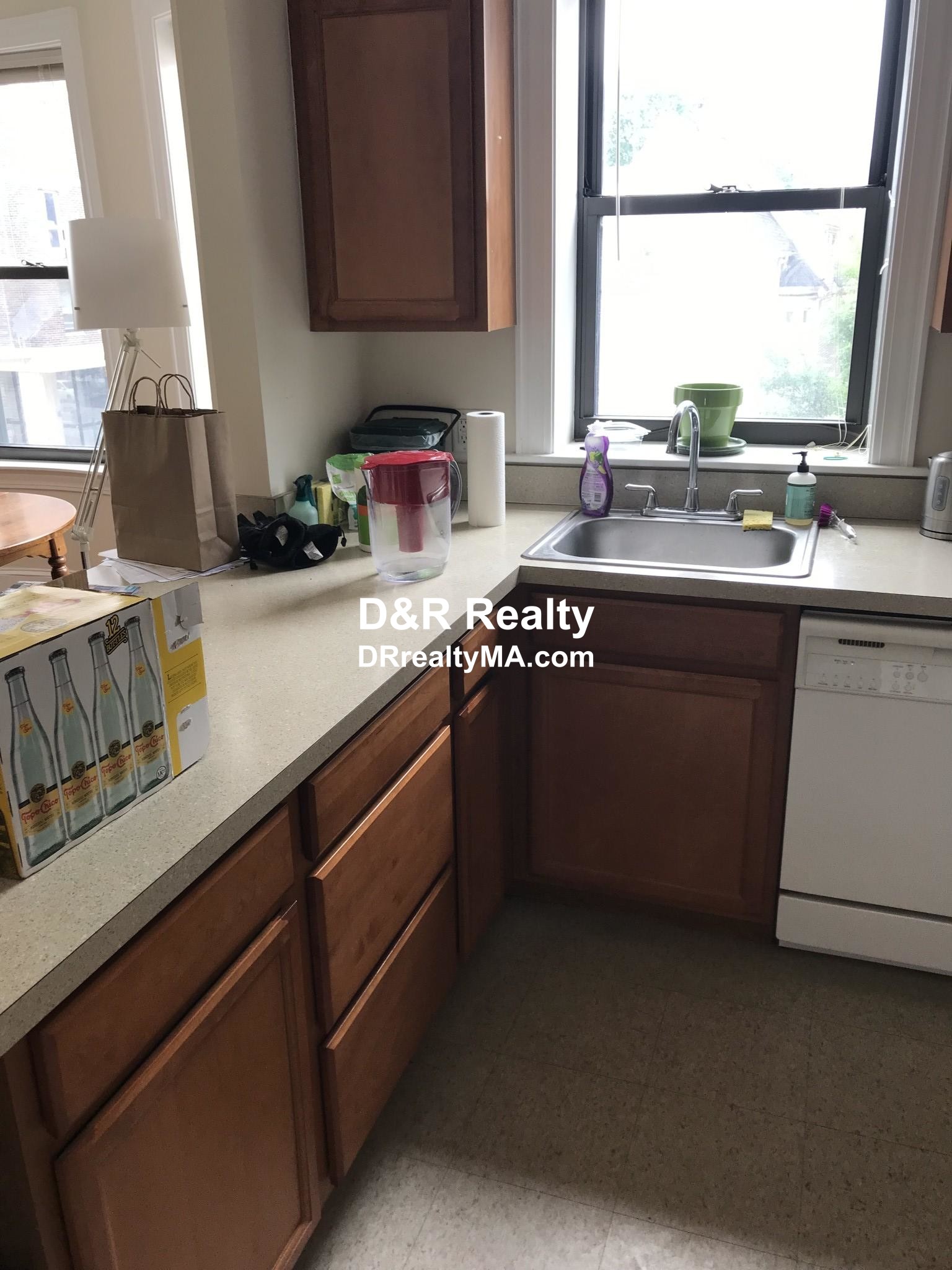 881 Massachusetts Ave, Central Square