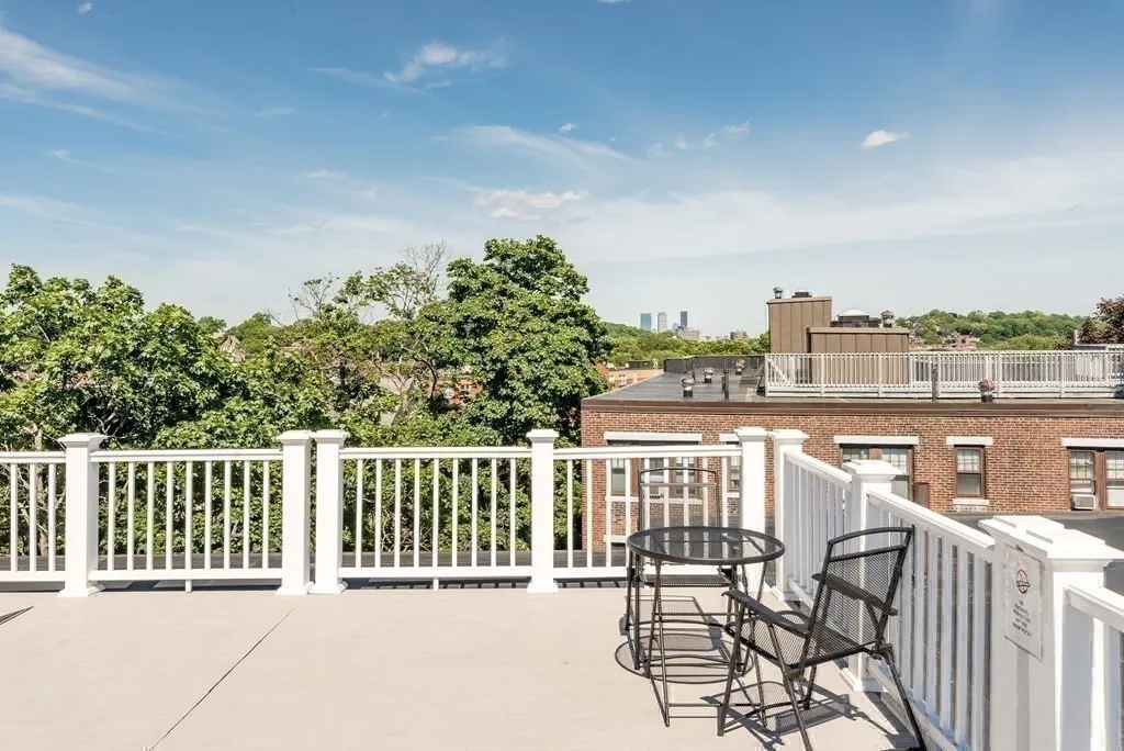 137 Englewood Ave, Brighton