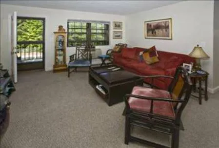 757 Highland Ave, Needham Heights