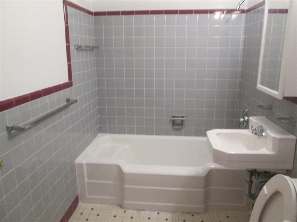 276 Mass Ave, Arlington