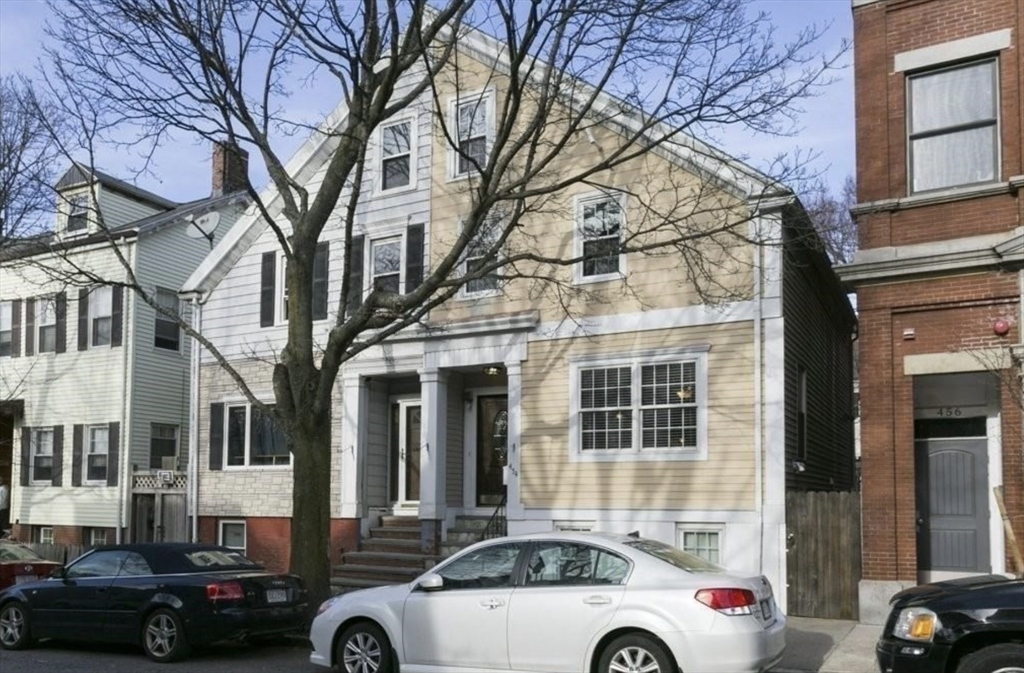 454 W 4th St, South Boston