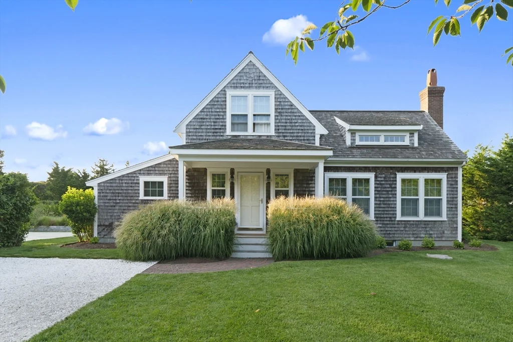 2 Drew Ln, Nantucket
