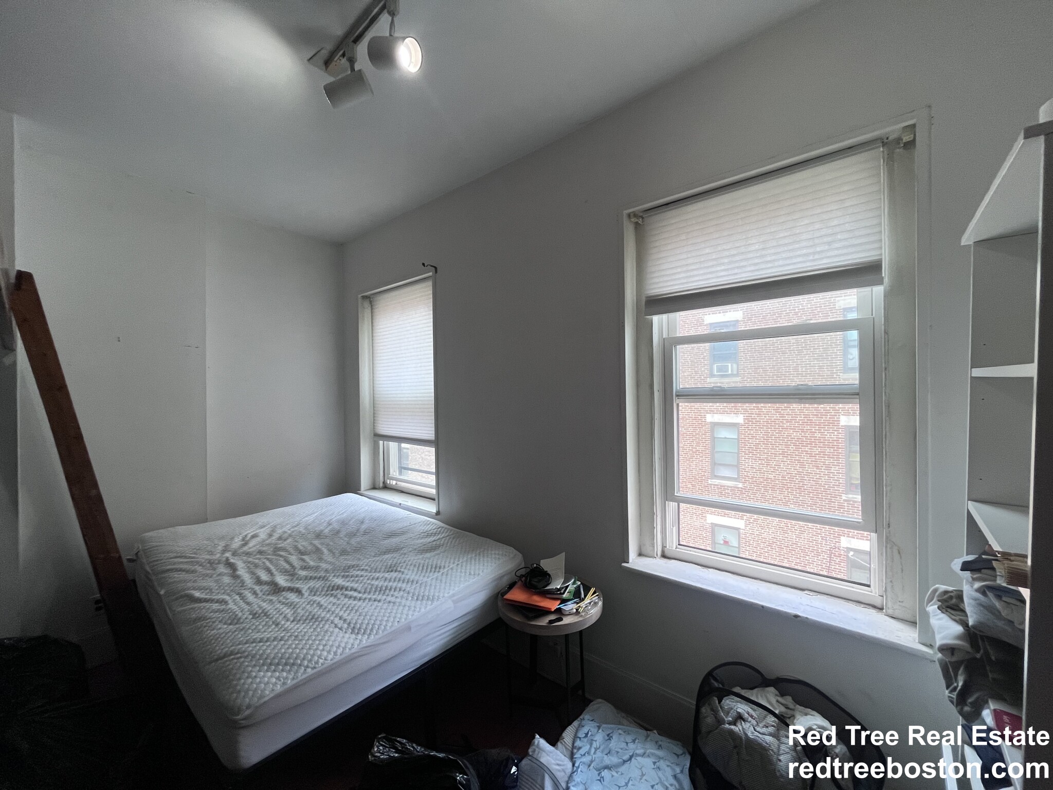 17 Aberdeen St, Fenway