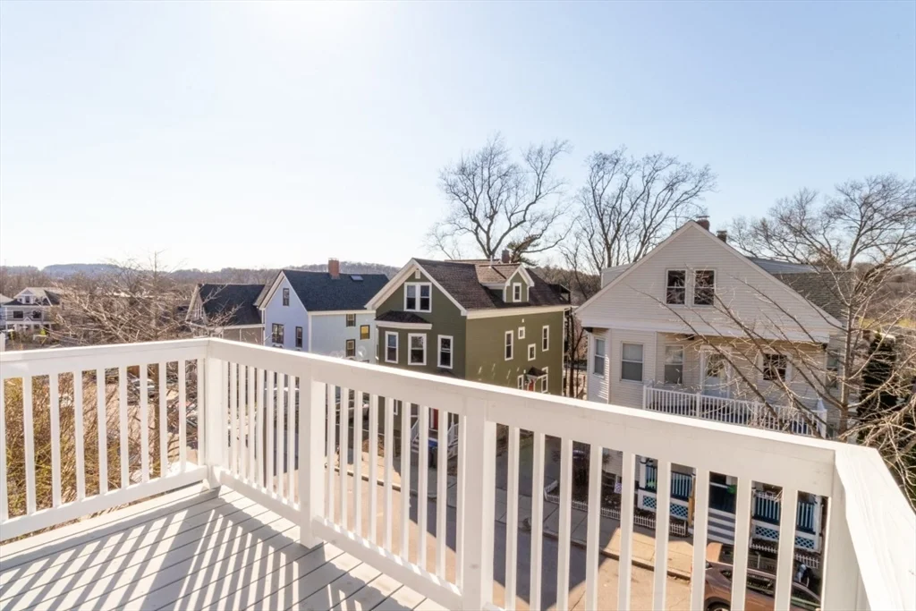 23 Wenham St, Jamaica Plain