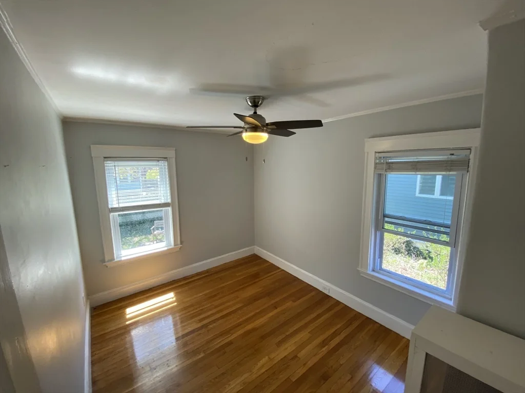 31 Pierce Ave, Dorchester