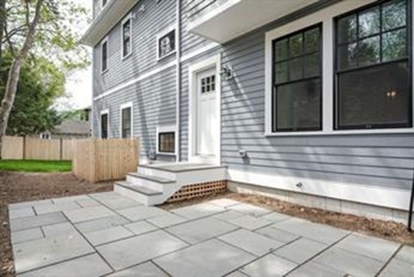 12 Ackers Ave, Brookline