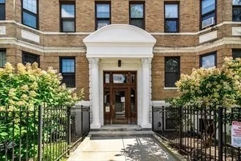 60 Queensberry, Fenway