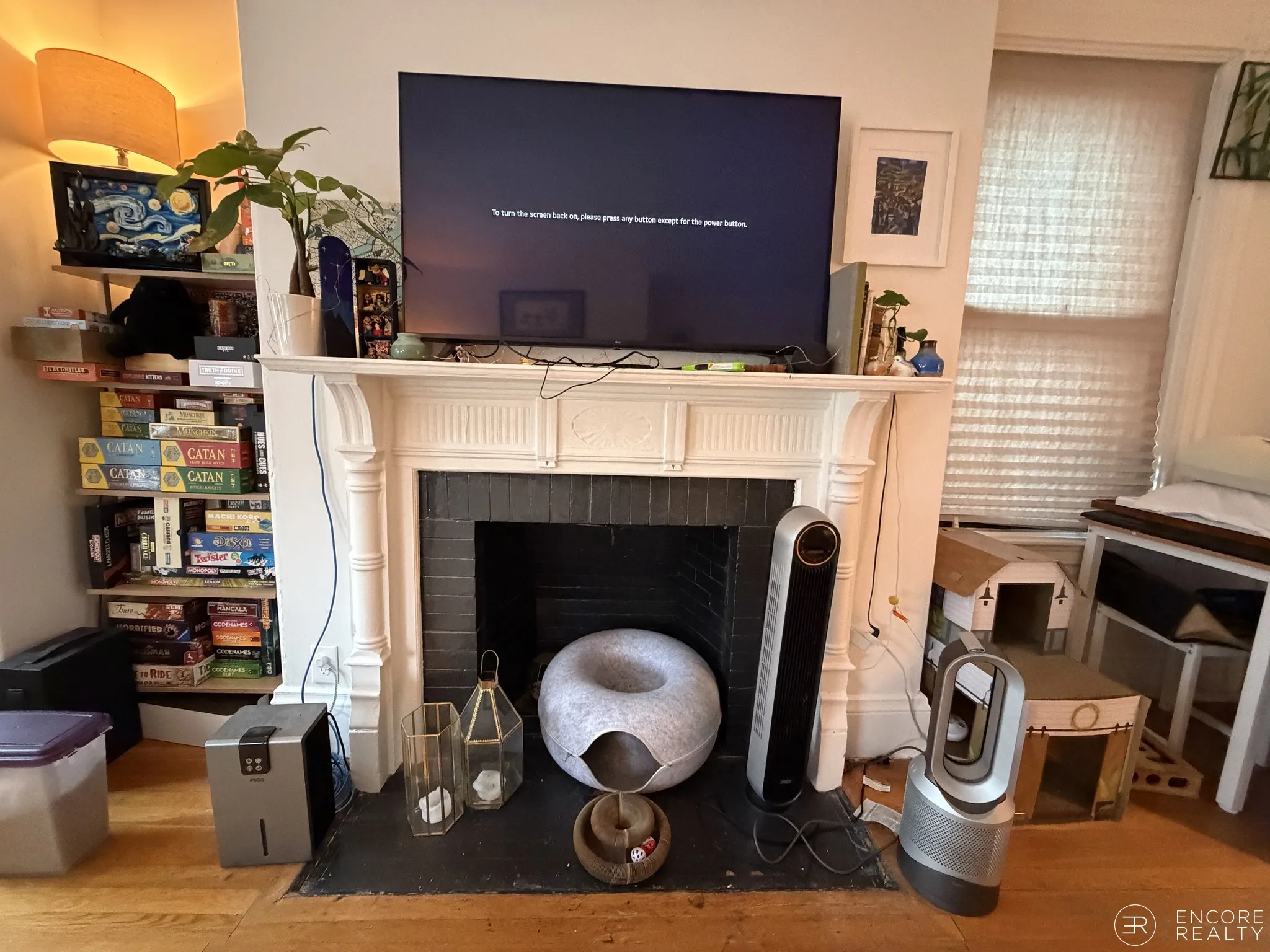 16 Davis Ave, Emerson Gardens