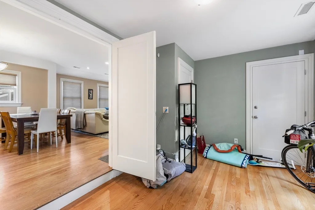 201 Norfolk St, The Port