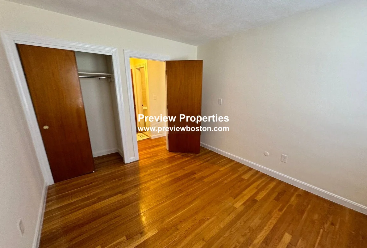 168 North Beacon St, Brighton