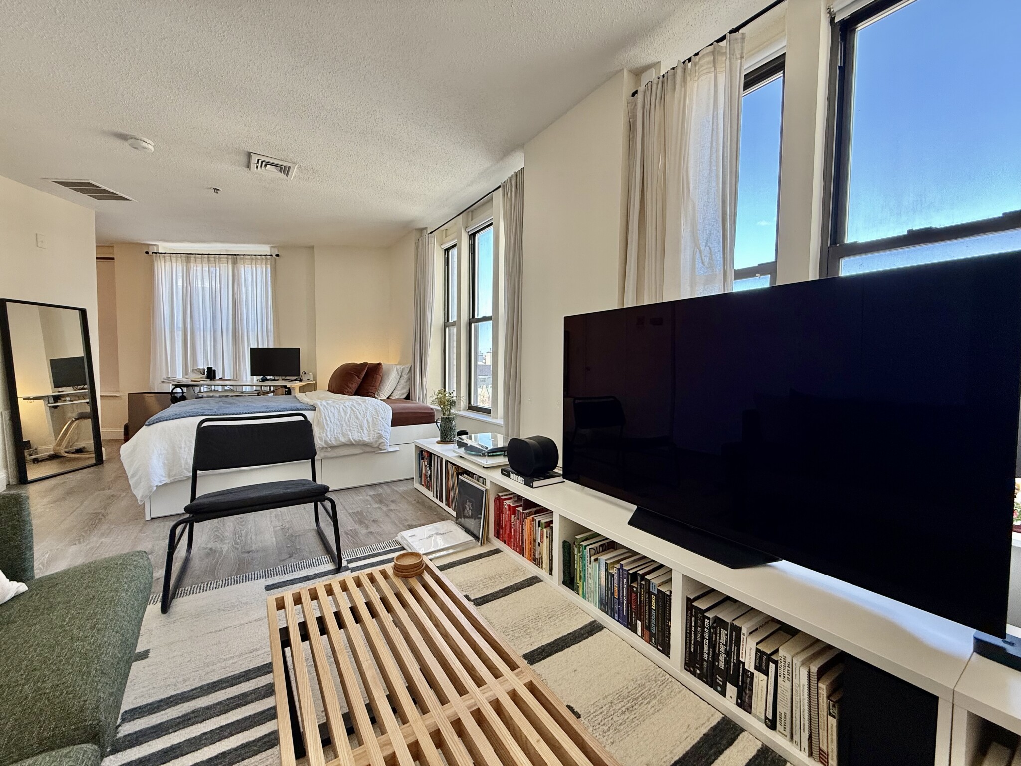 1126 Boylston St, Fenway