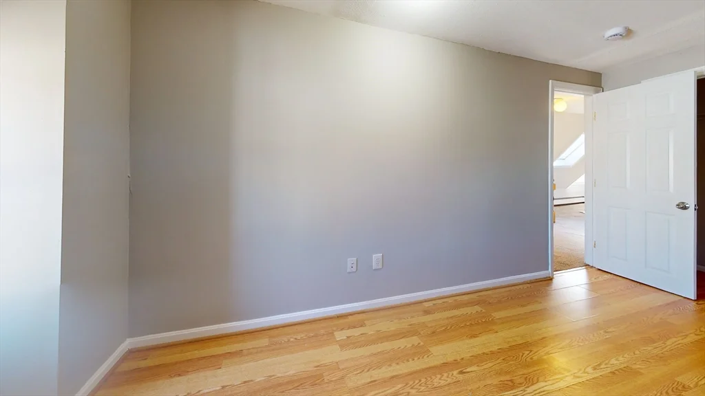 50 Plymouth St, Everett