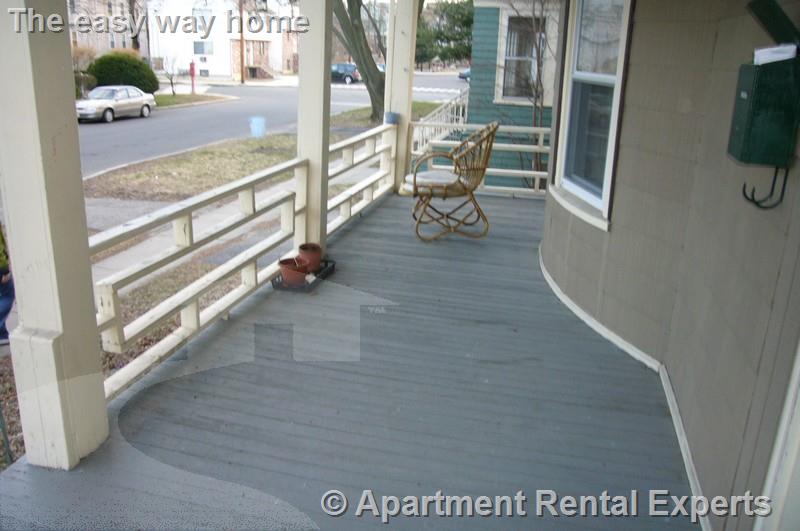 22 Highland Rd, Davis Square