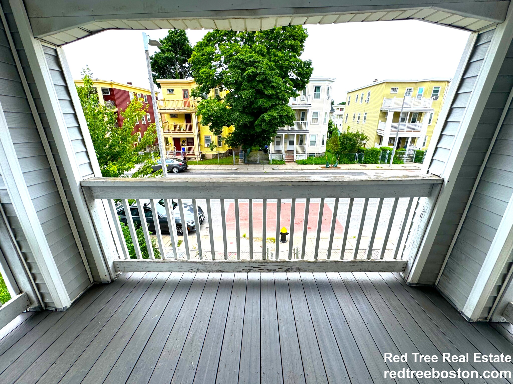 4057 Washington St, Roslindale