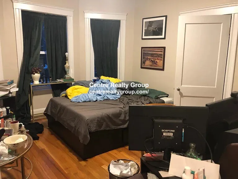 23 Berwick Rd, Tufts University