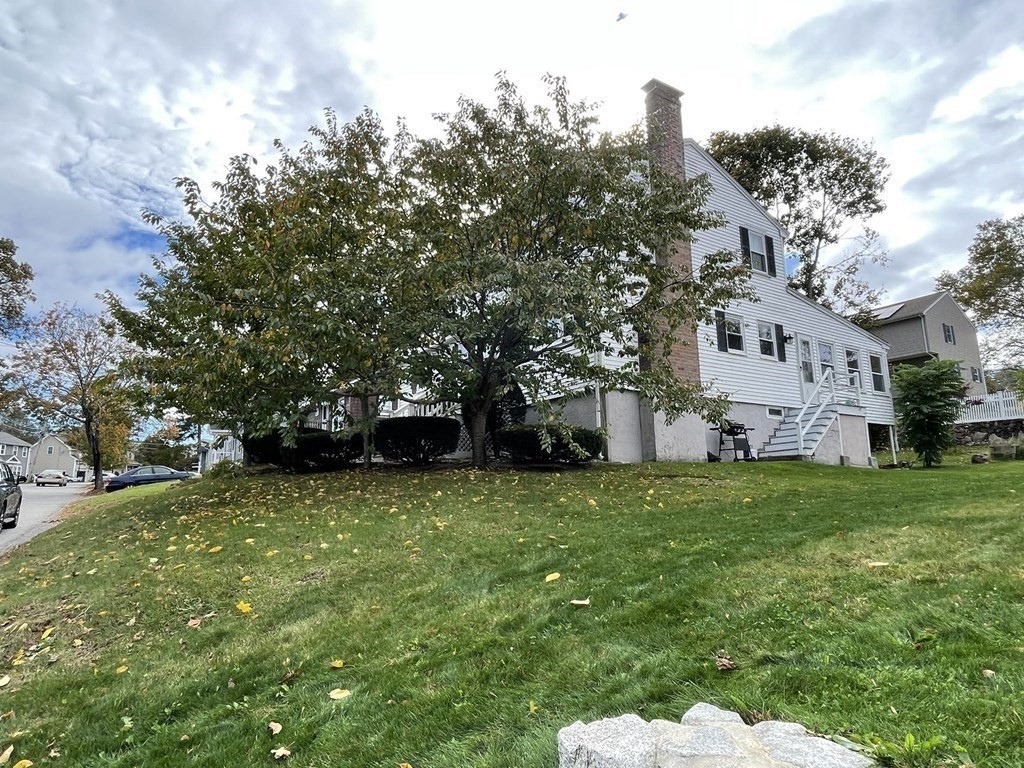 23 Clyde Ter, Arlington