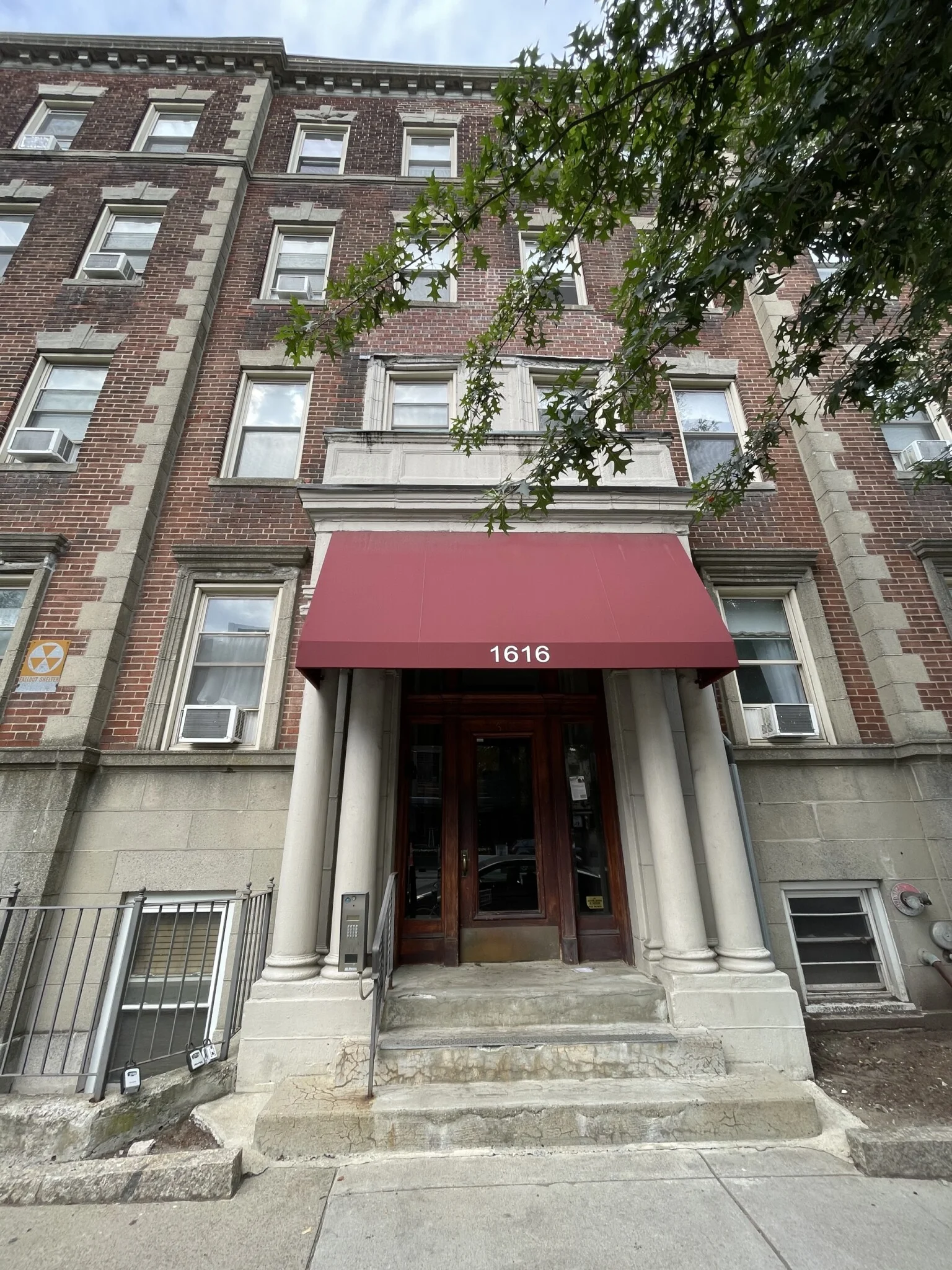 1616 Massachusetts Ave, Neighborhood Nine