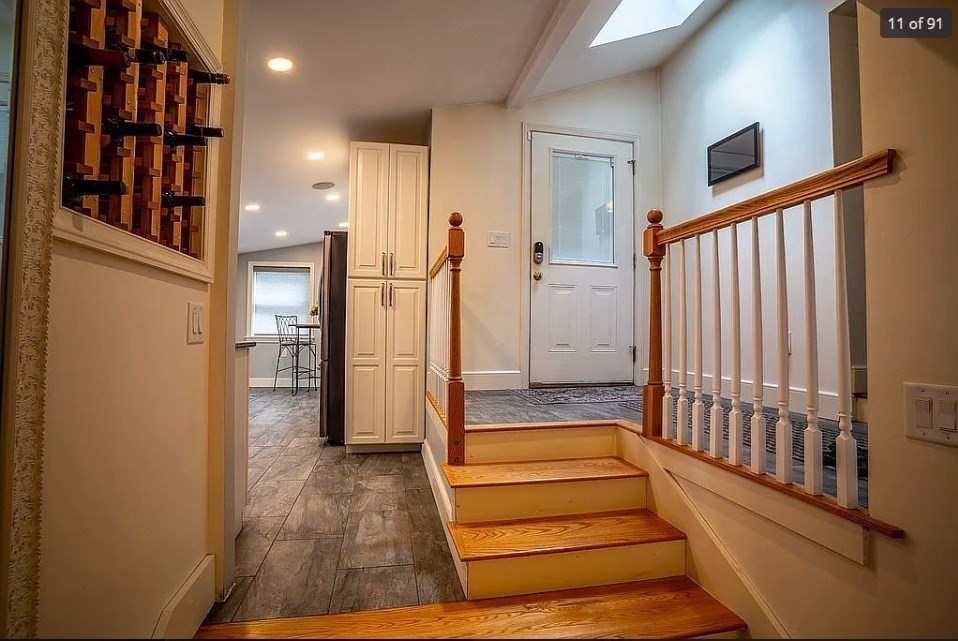 52 Lake Shore Dr S, Westford