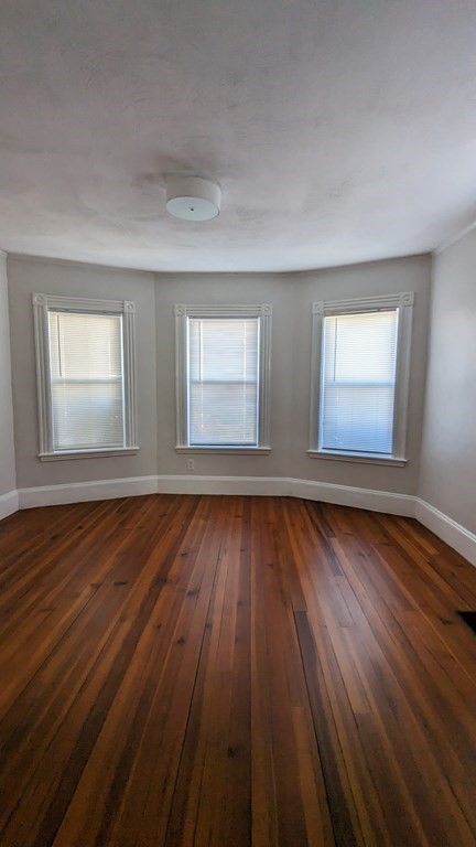 247 School St, Revere