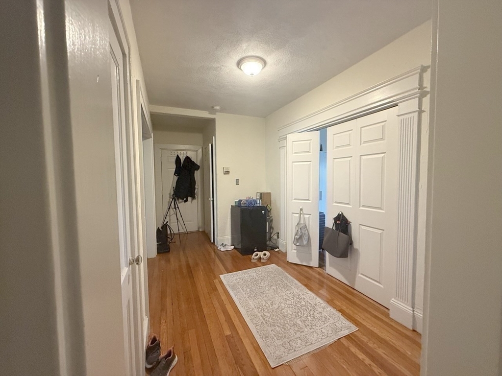 1472 Commonwealth Ave, Brighton