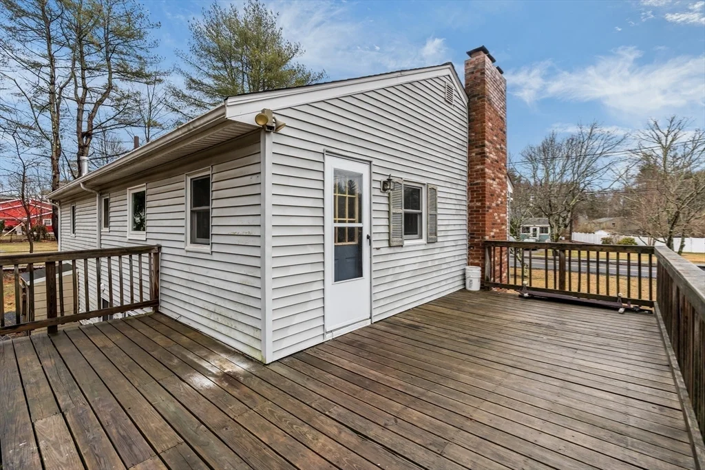 323 Flagg St, Bridgewater