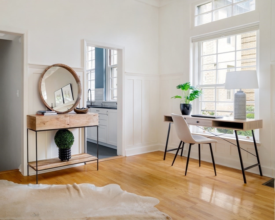 65A Glen Rd, Brookline Village