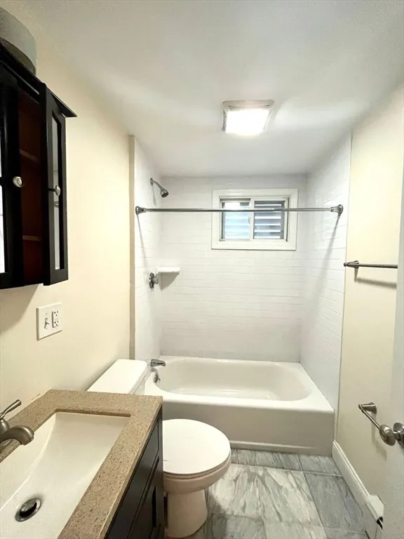 234 Lexington St, Eagle Hill