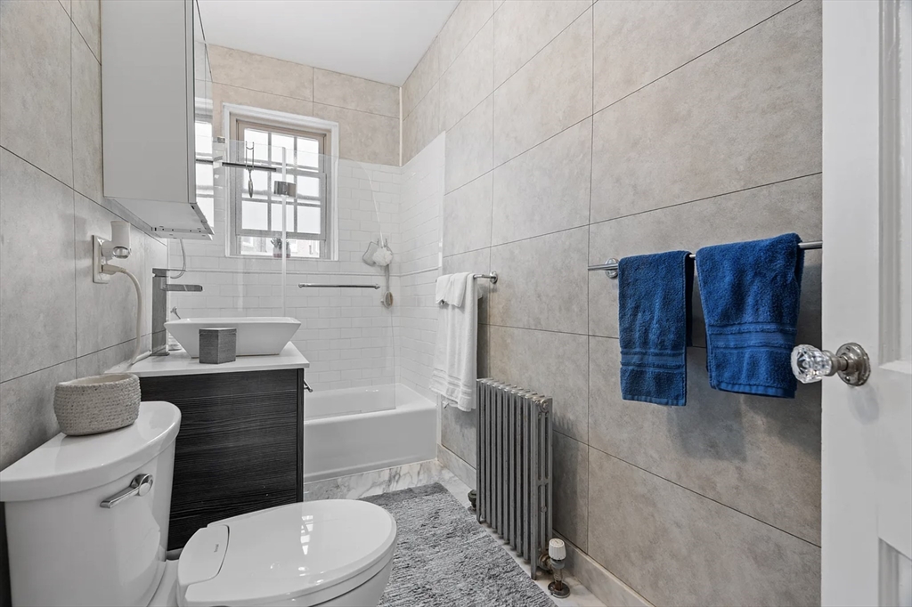 1496 Beacon St, Corey Hill