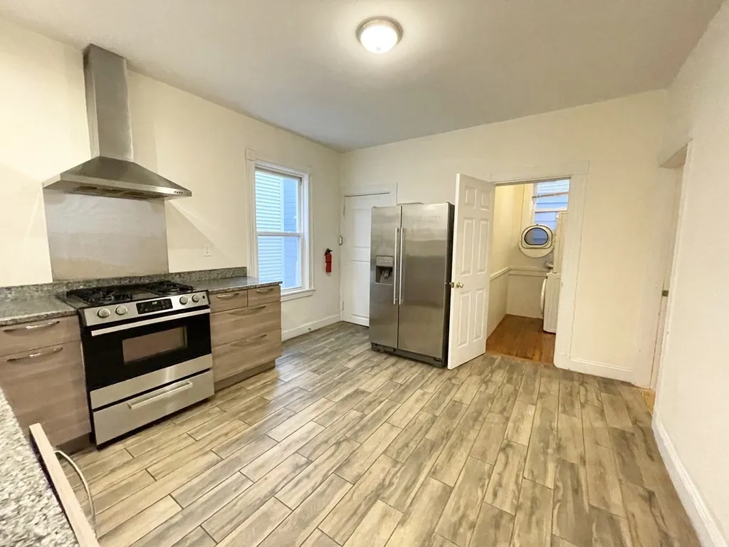 17 Sachem St, Boston