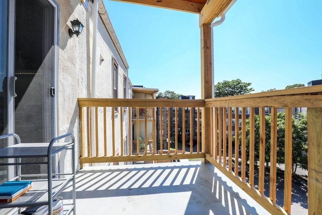 1718 Commonwealth Ave, Brighton