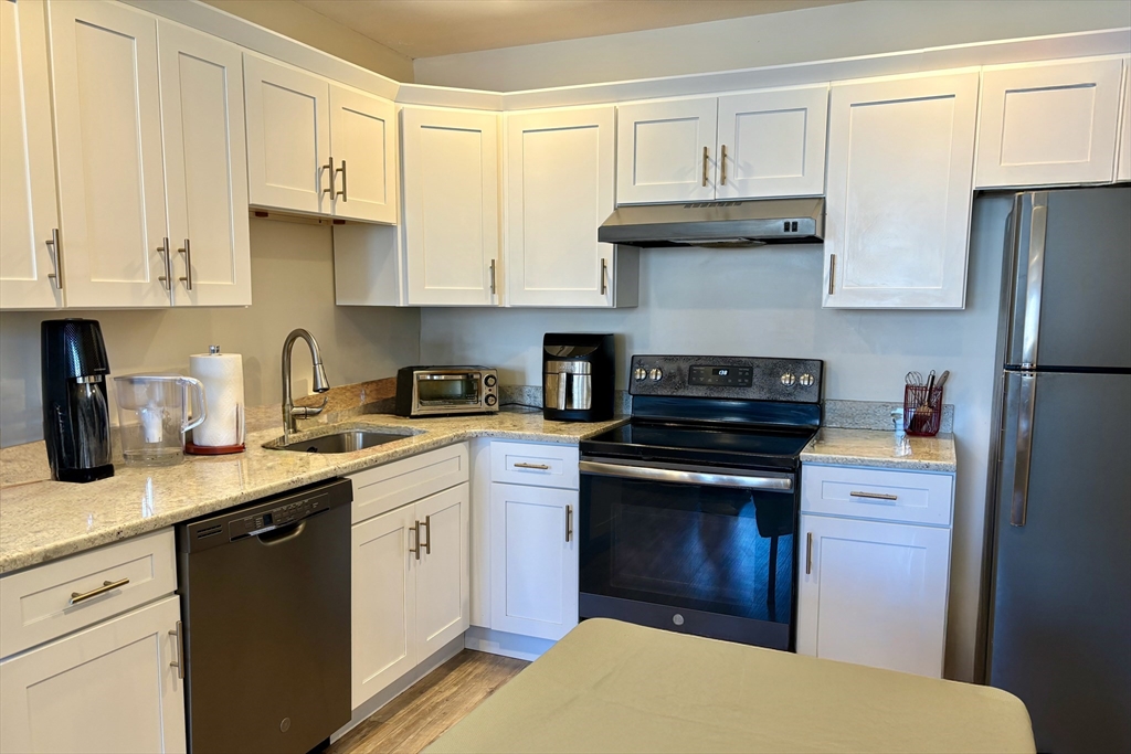 256 Parker Hill Ave, Mission Hill