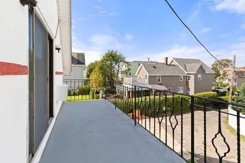 153 A Belmont St, Everett