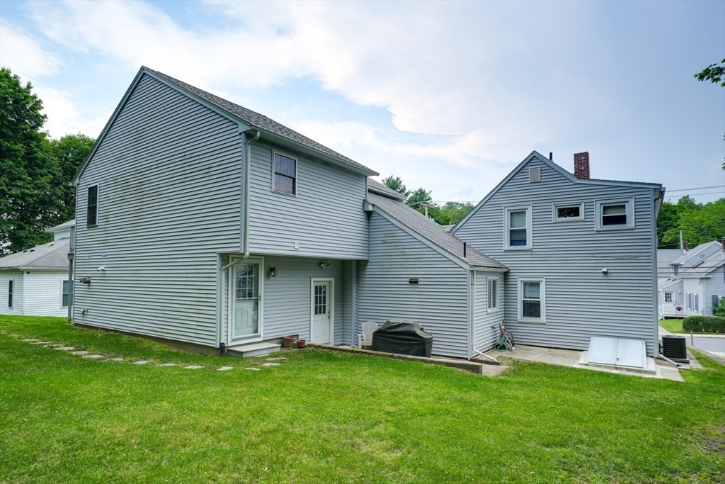 94-96 Neil St, Marlborough