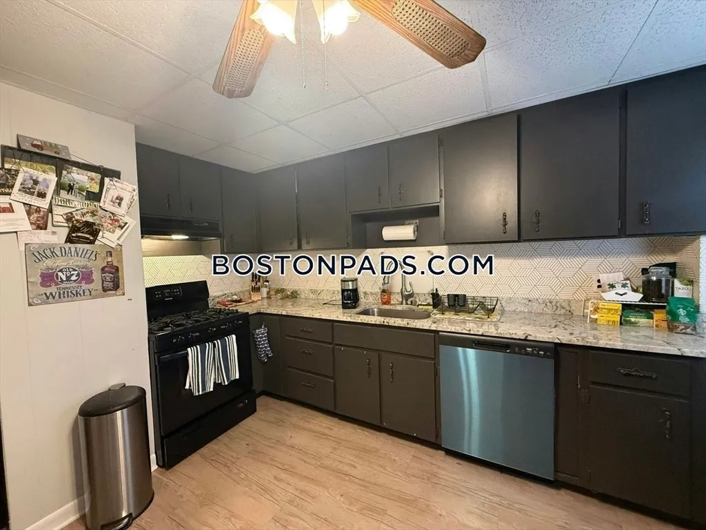 20 Trenton St, Eagle Hill