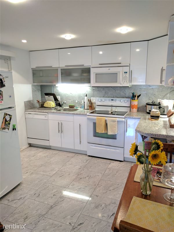 2 bed, 1 bath apartment for rent at 290 Corey Rd Unit 33, Brighton — photo 1 of 10