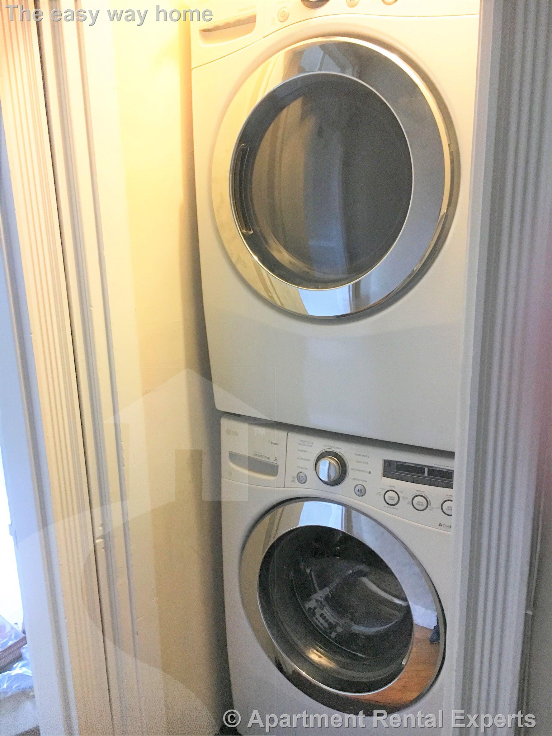 17 Putnam Ave, Harvard Square