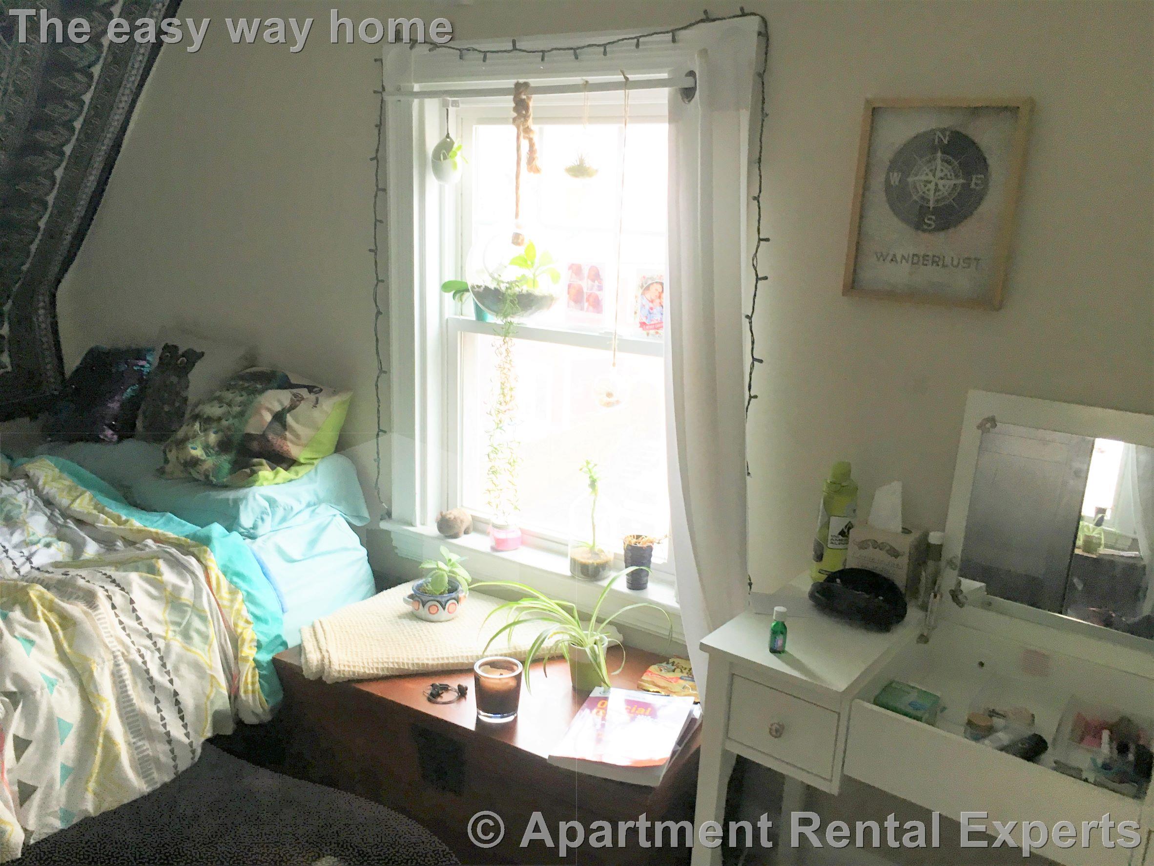 17 Putnam Ave, Harvard Square