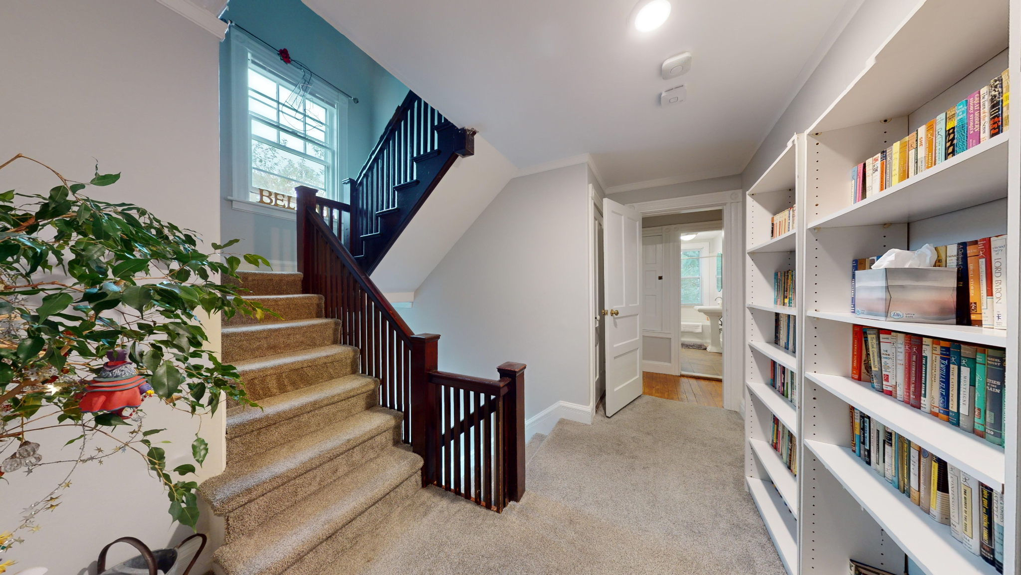 16 Linder Ter, Hunnewell Hill