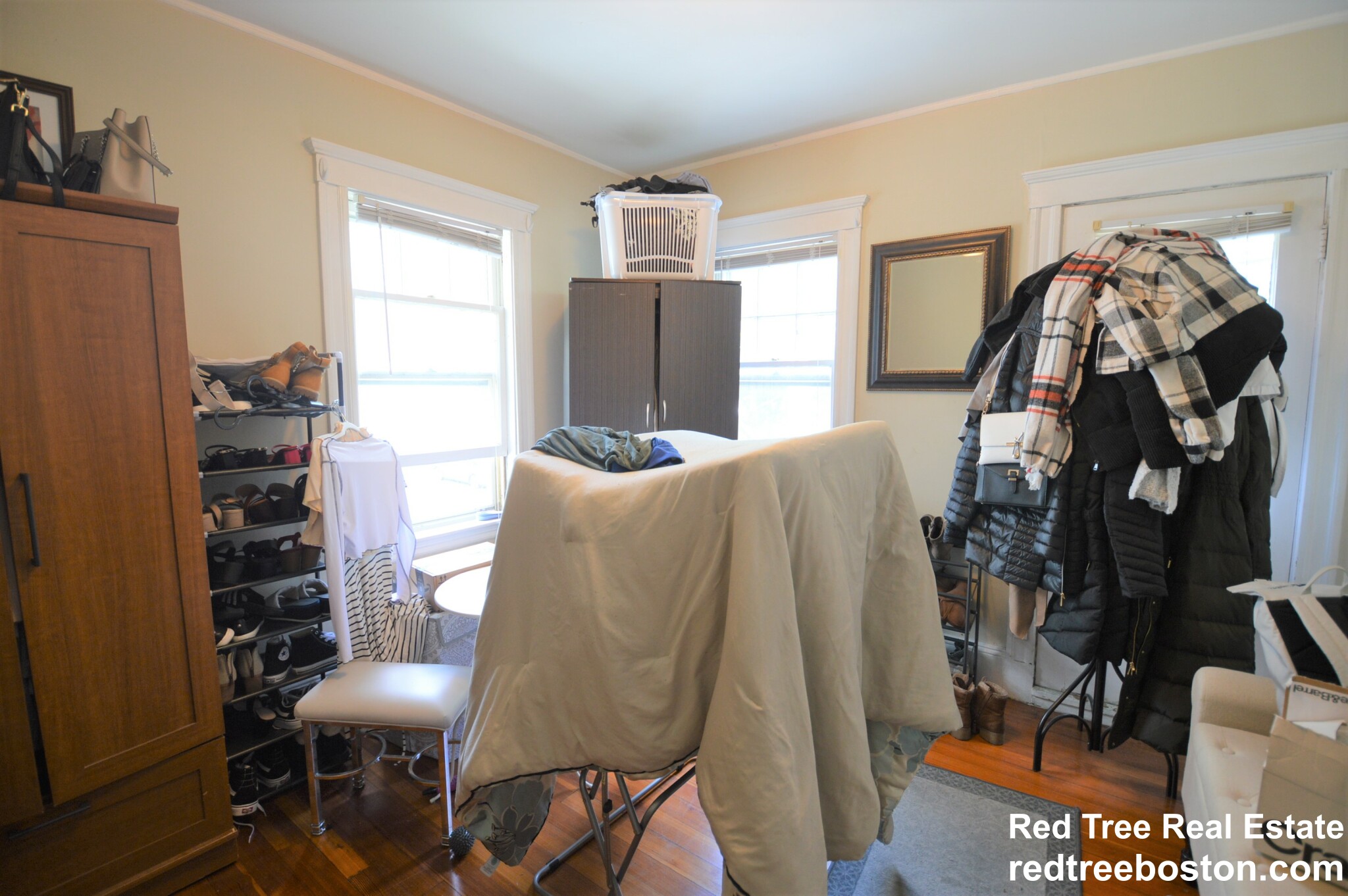 18 Hunnewell Ave, Brighton