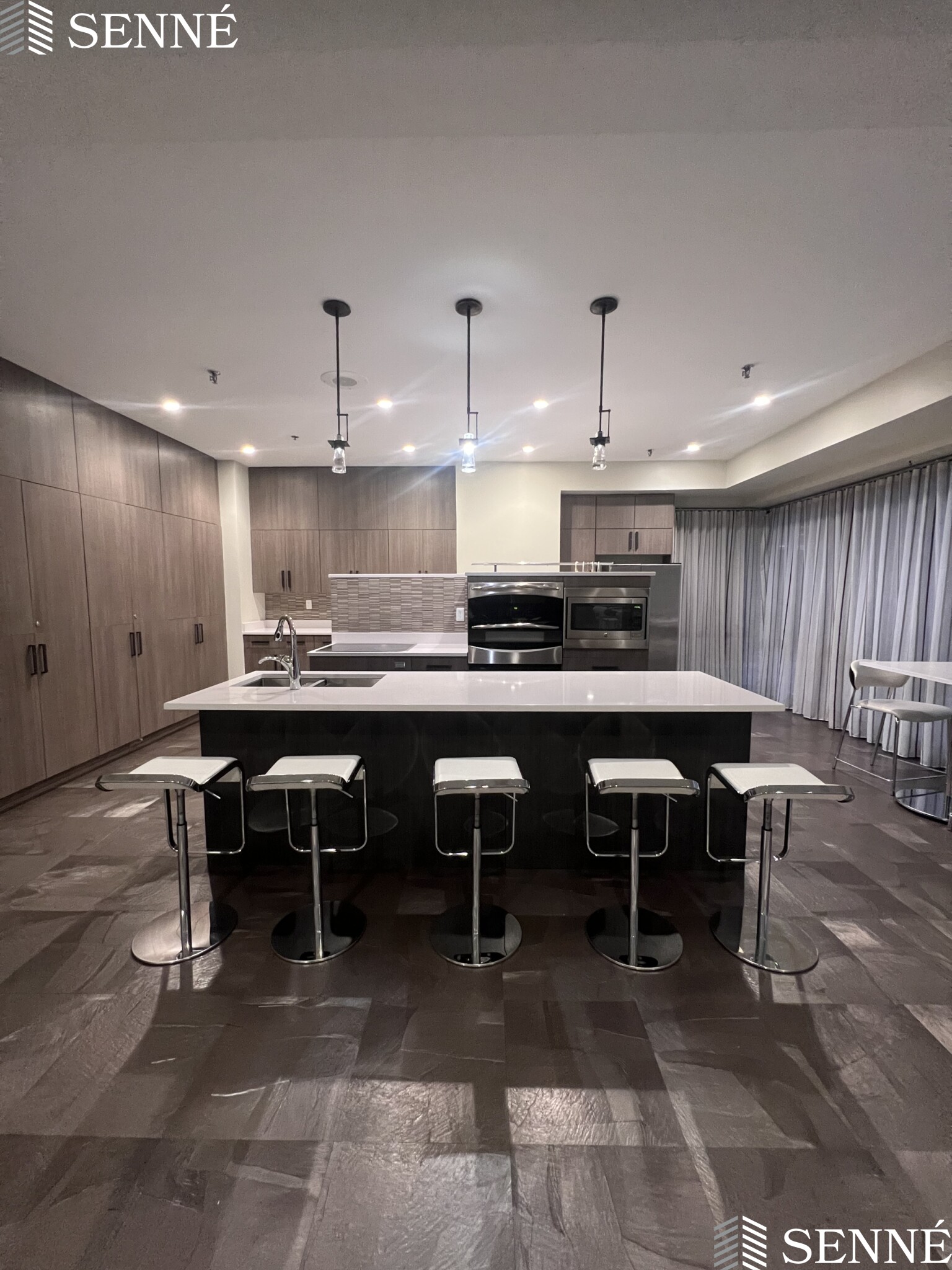 145 Commercial St, North End