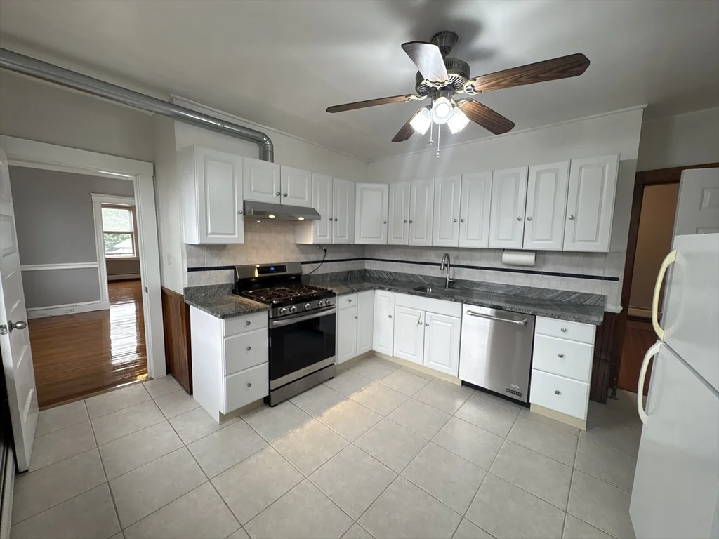 403 Trapelo Rd, Belmont