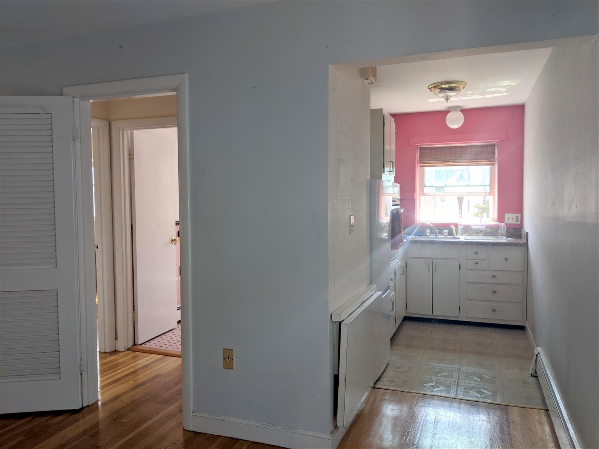 1 bed, 1 bath apartment for rent at 219 Massachusetts Ave Unit 2, Arlington — photo 3 of 14