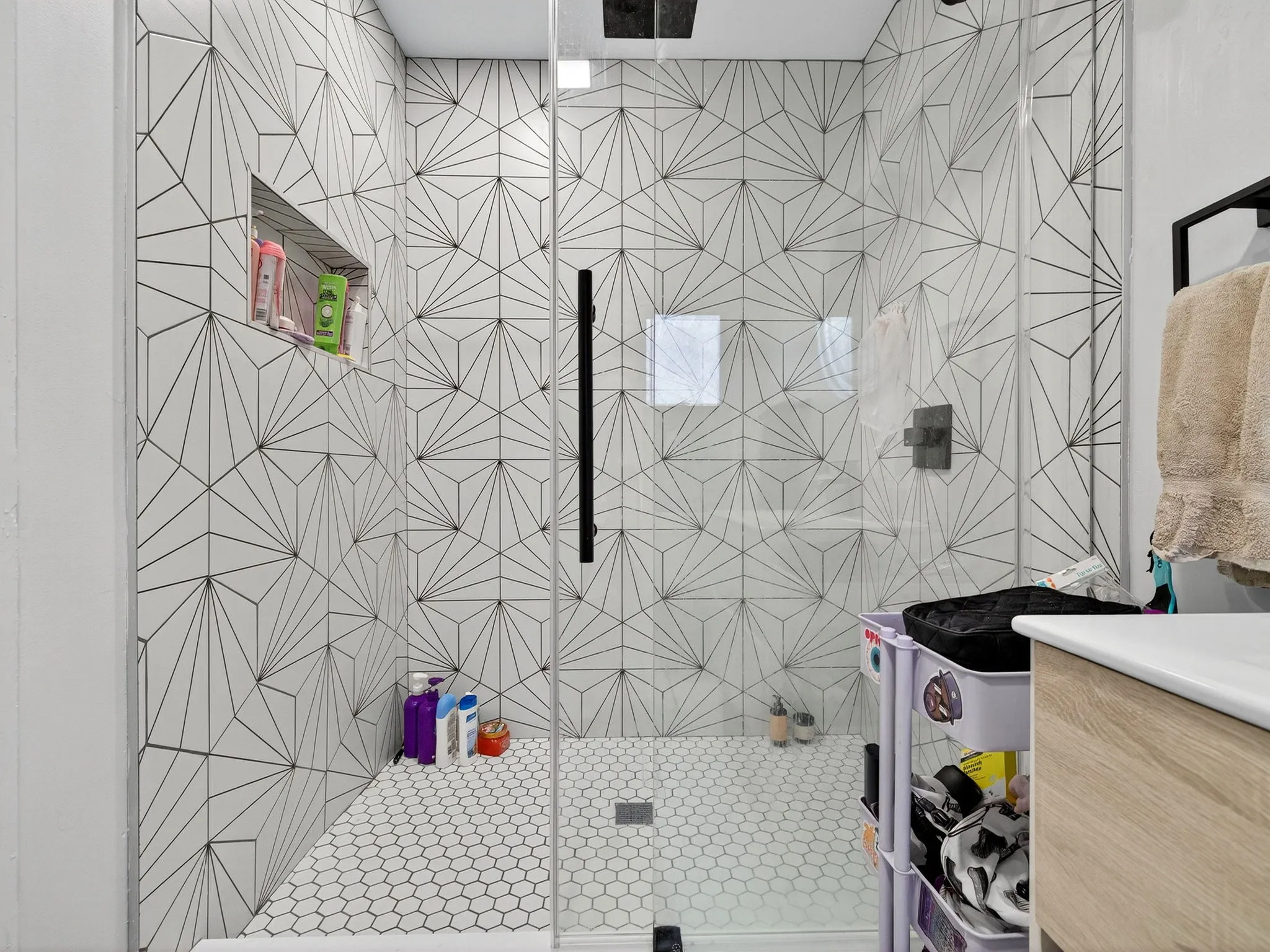 114 Woodstock St, West Somerville