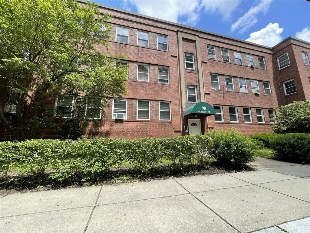 98 Morton St, Jamaica Plain