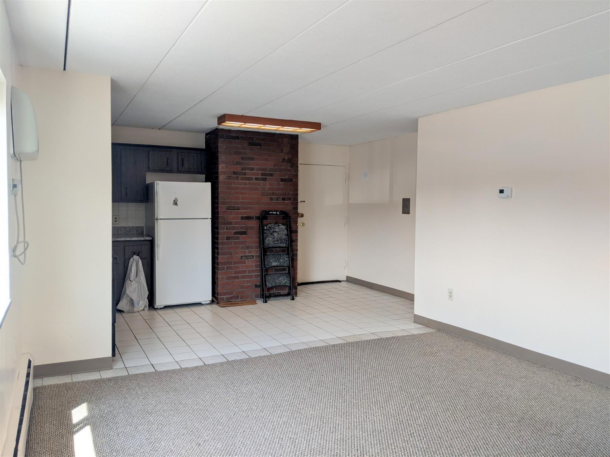 2 bed, 1.5 bath apartment for rent at 25 Hommer St Unit 33, Huron Village — photo 2 of 19