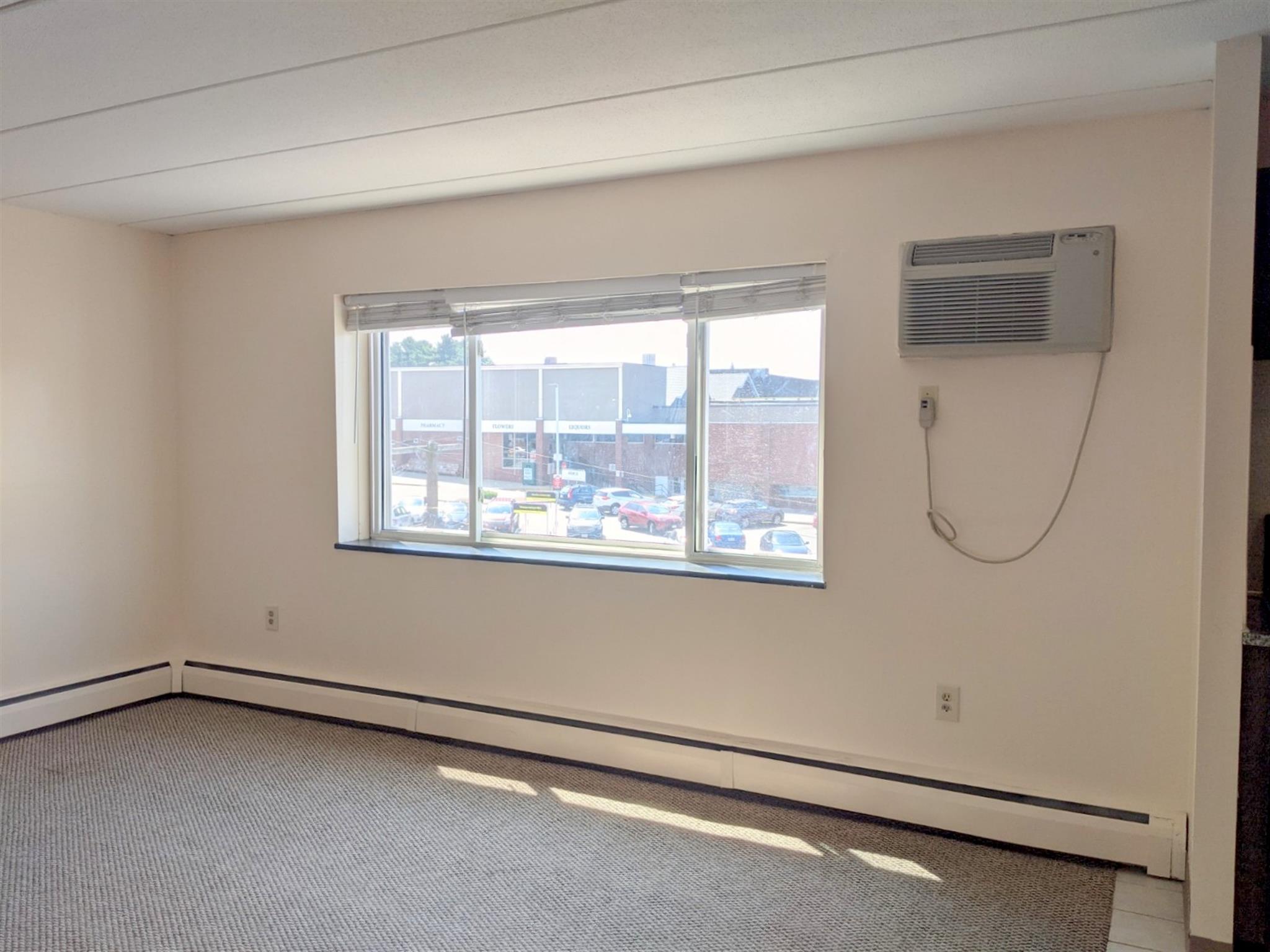 2 bed, 1.5 bath apartment for rent at 25 Hommer St Unit 33, Huron Village — photo 5 of 19