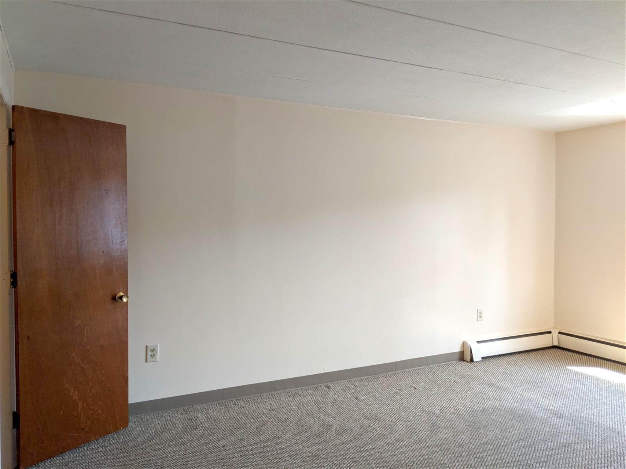 2 bed, 1.5 bath apartment for rent at 25 Hommer St Unit 33, Huron Village — photo 16 of 19