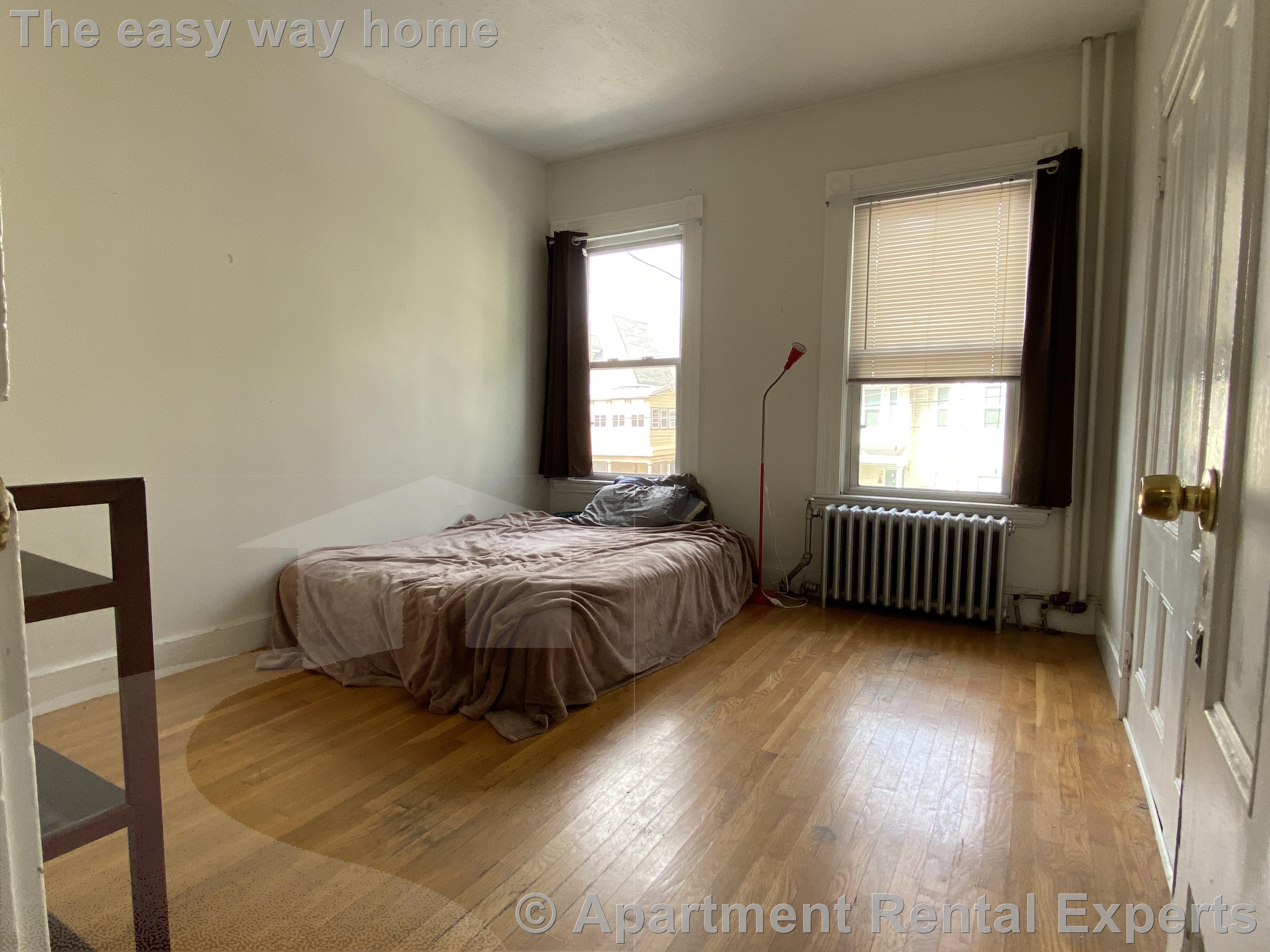 184 School St, Jamaica Plain