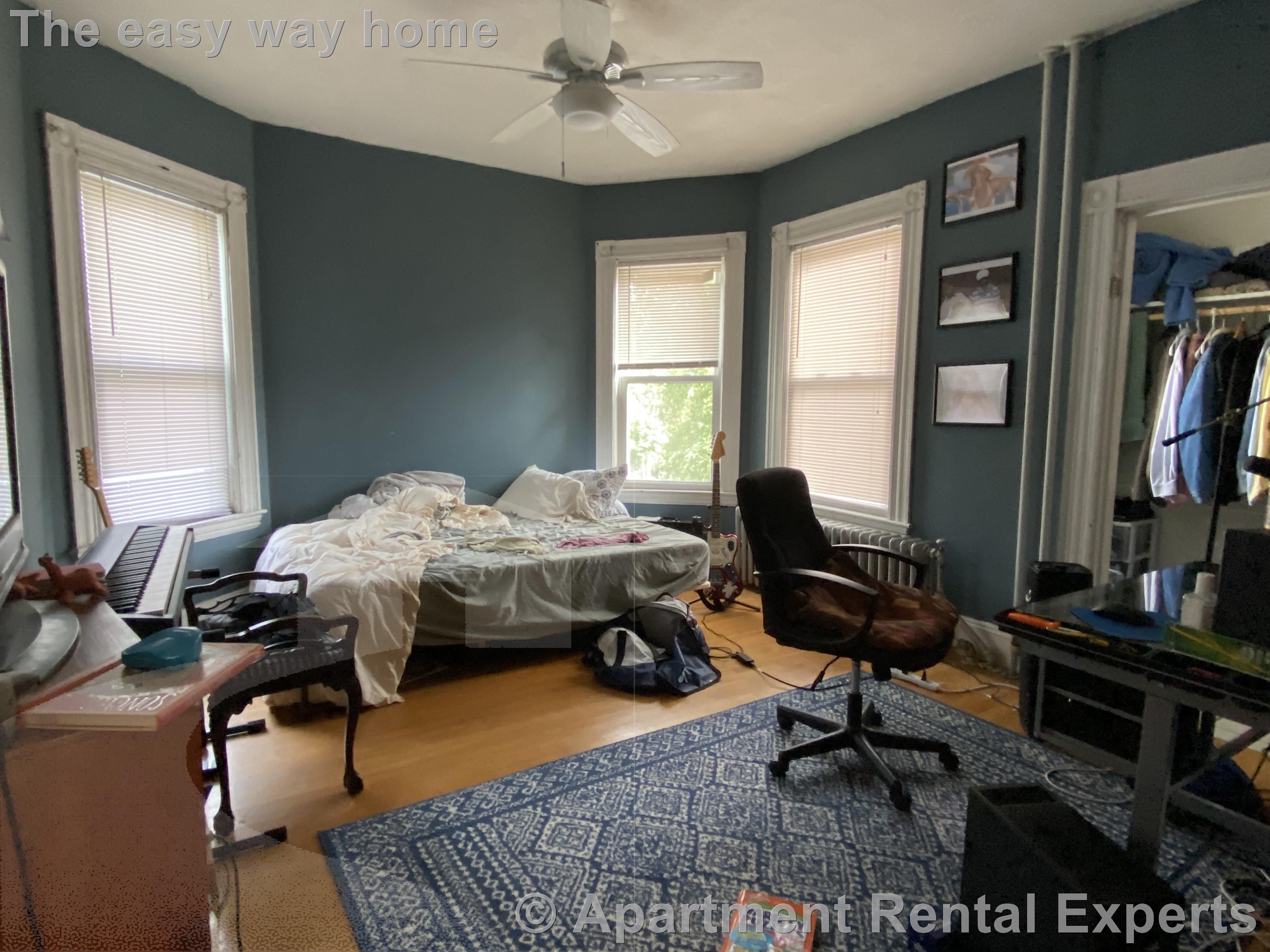 184 School St, Jamaica Plain