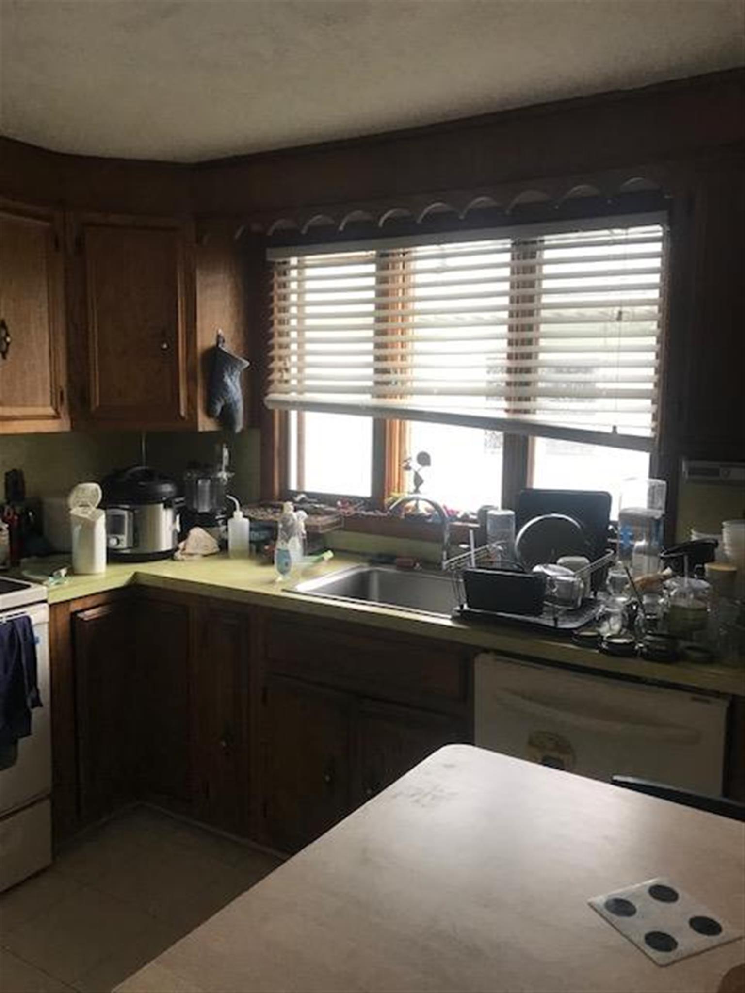 2.5 bed, 1 bath apartment for rent at 124 Bowdoin St Unit N, Medford — photo 3 of 10